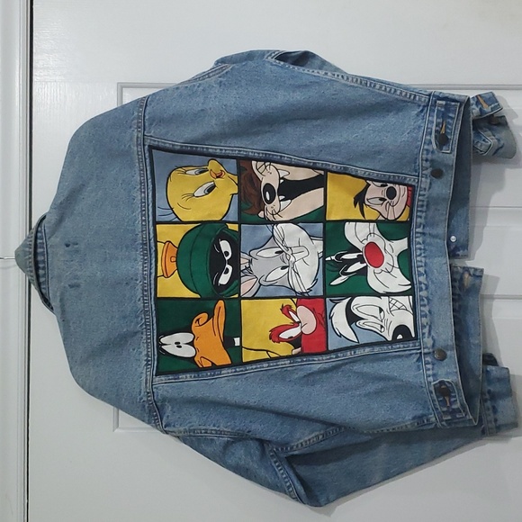 Warner Bros. Jackets & Blazers - Warner Brothers 1995 denim jacket size Medium